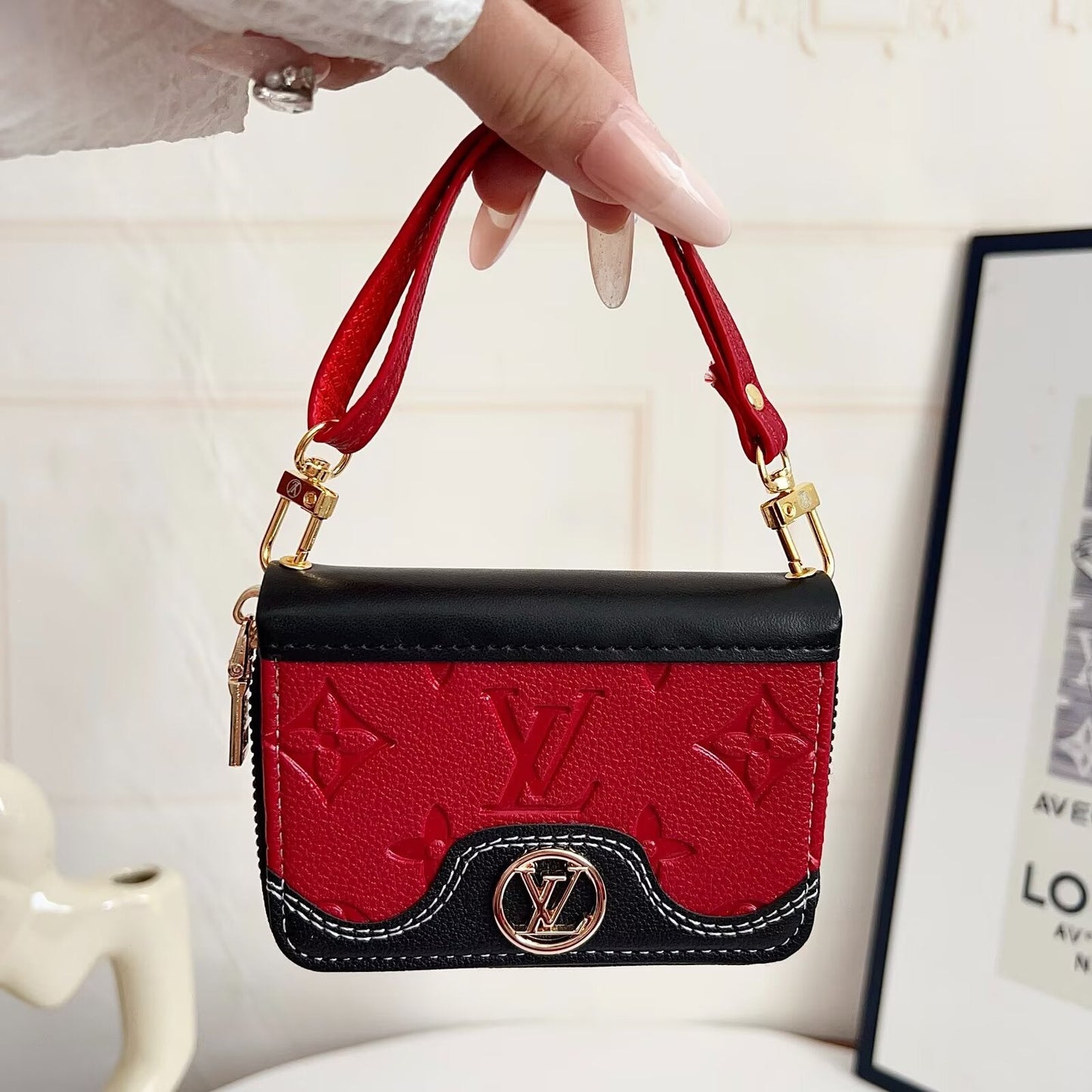 Valtone Embossed Accordion Card Bag