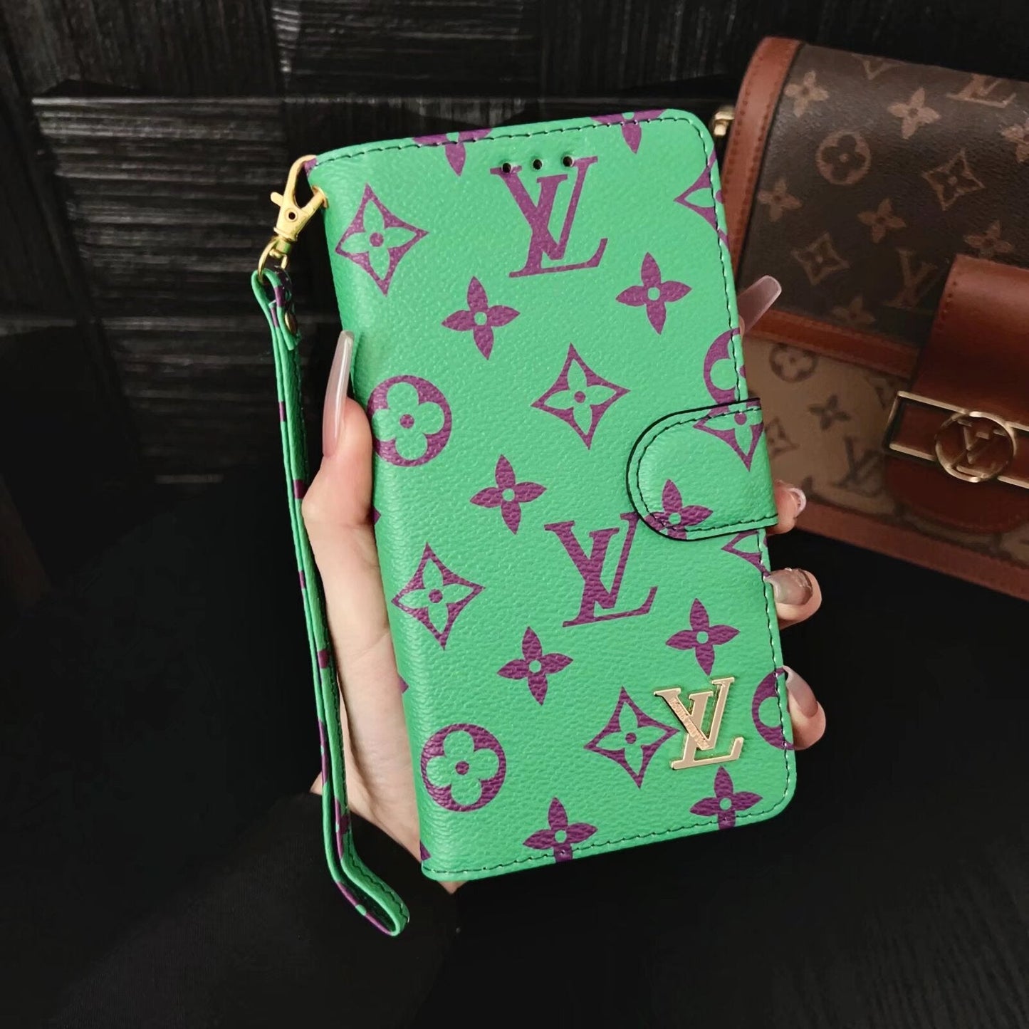 Lovia Classic FoldCover Wallet