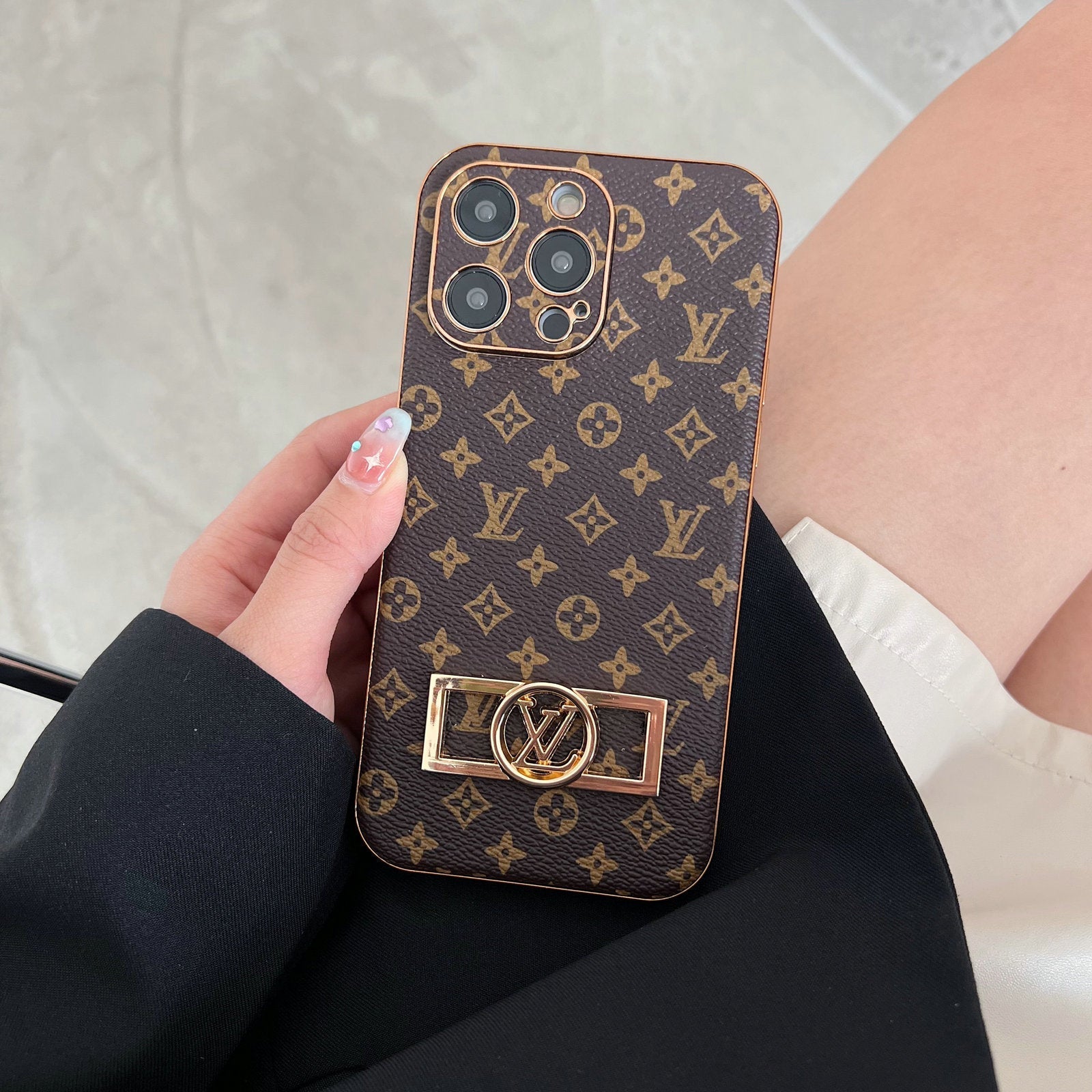 LoveV Daphne Metal Logo Phone Case