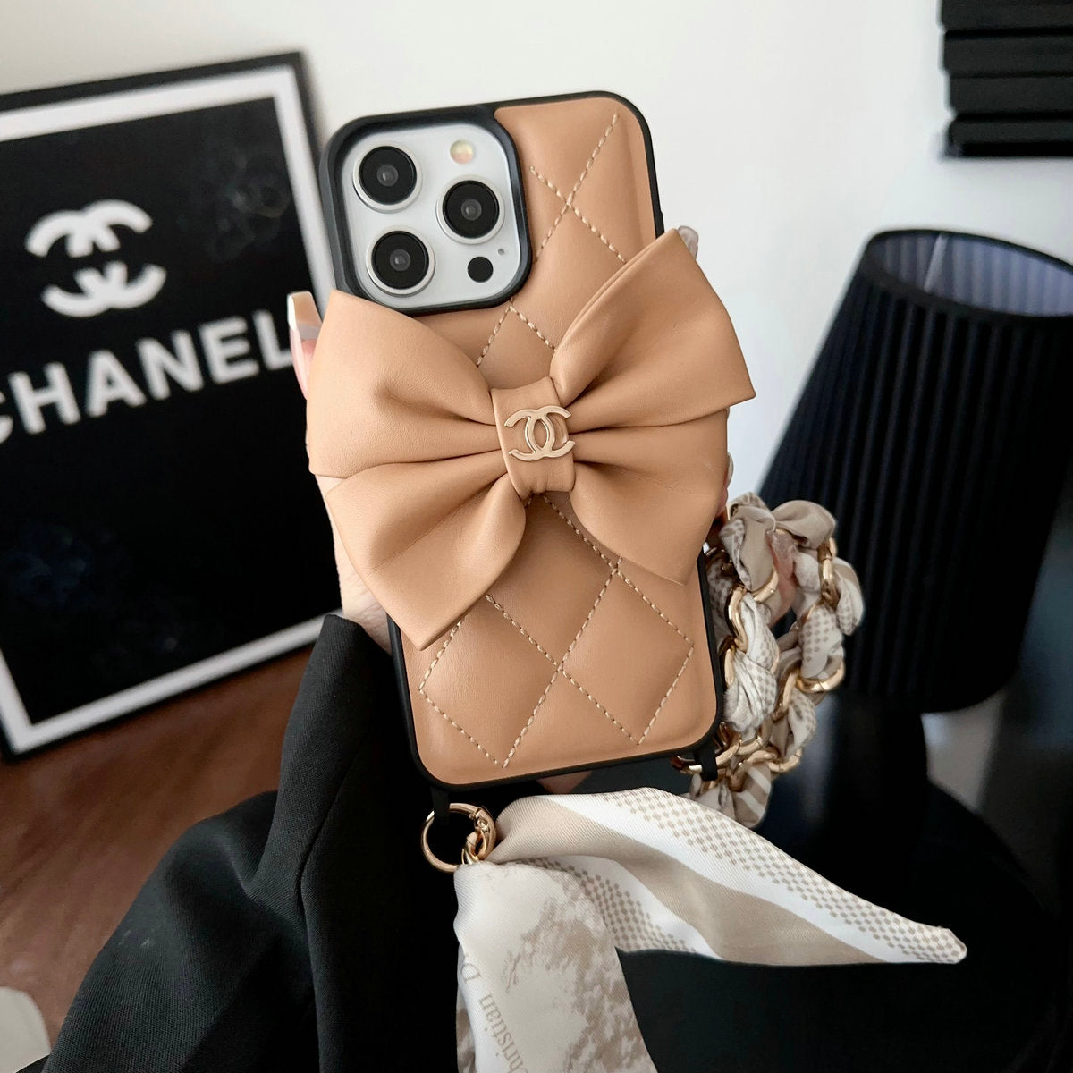 CC Bow-knot Chain Leather Case