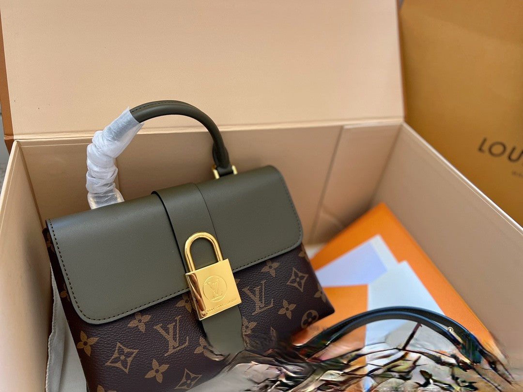 Love Versus Locky BB Handbag