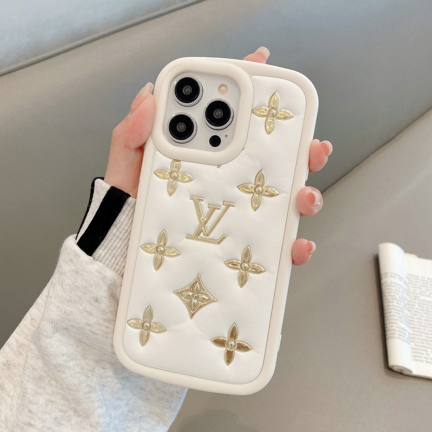 LoveV Electroplating Logo Case 2